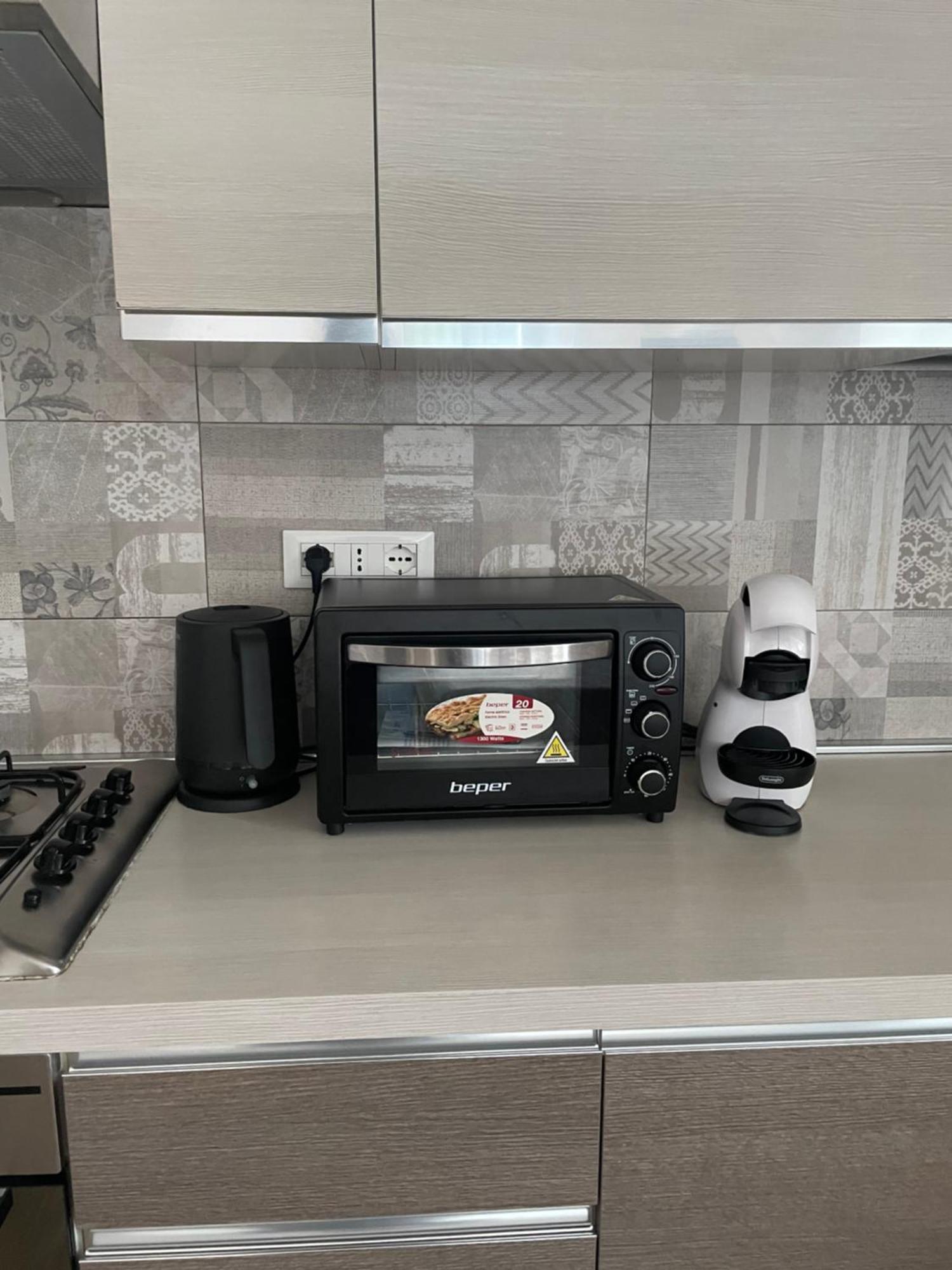Elle'S House Apartment Савона Екстериор снимка